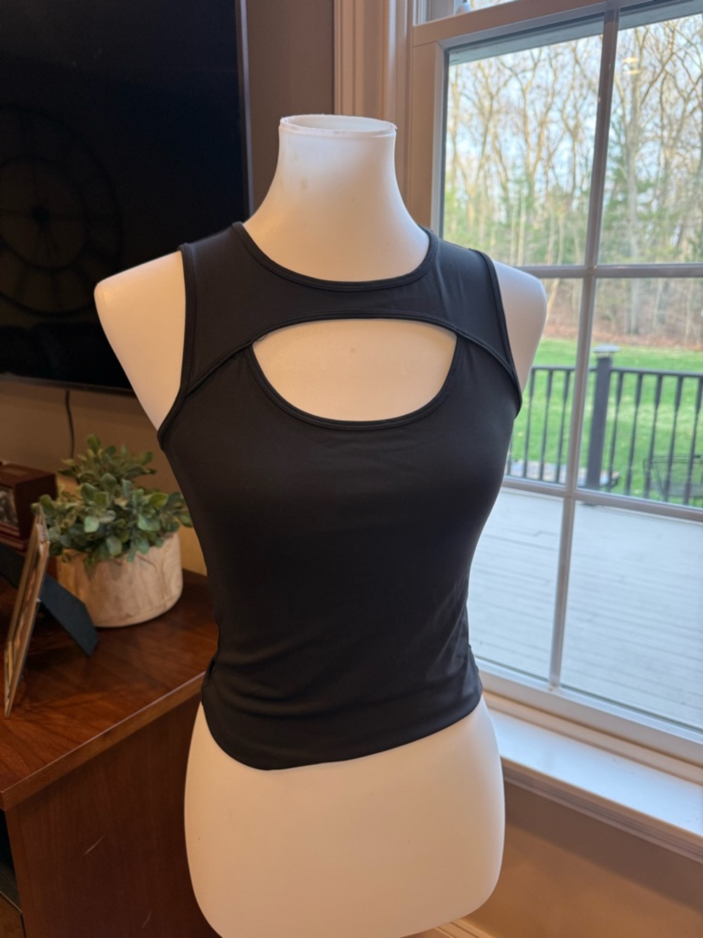 Forever 21 Black Sleeveless Cutout Top